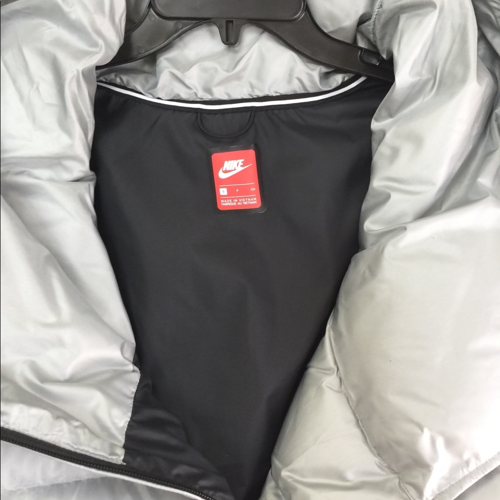 Jacket - Picture 4 of 5